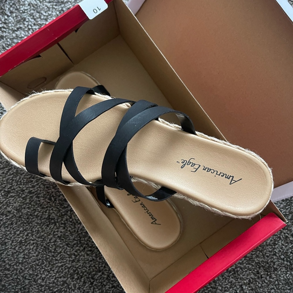American eagle sandals